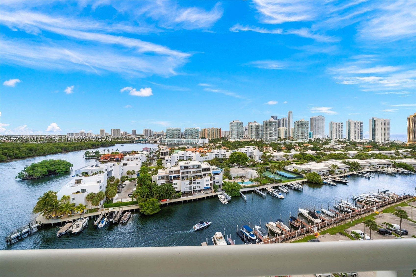 400 Kings Point Dr 1628