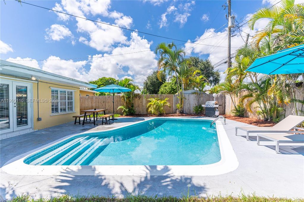 Photo of 6445 SW 22nd Ct, Miramar, FL 33023 (MLS # A11990110)