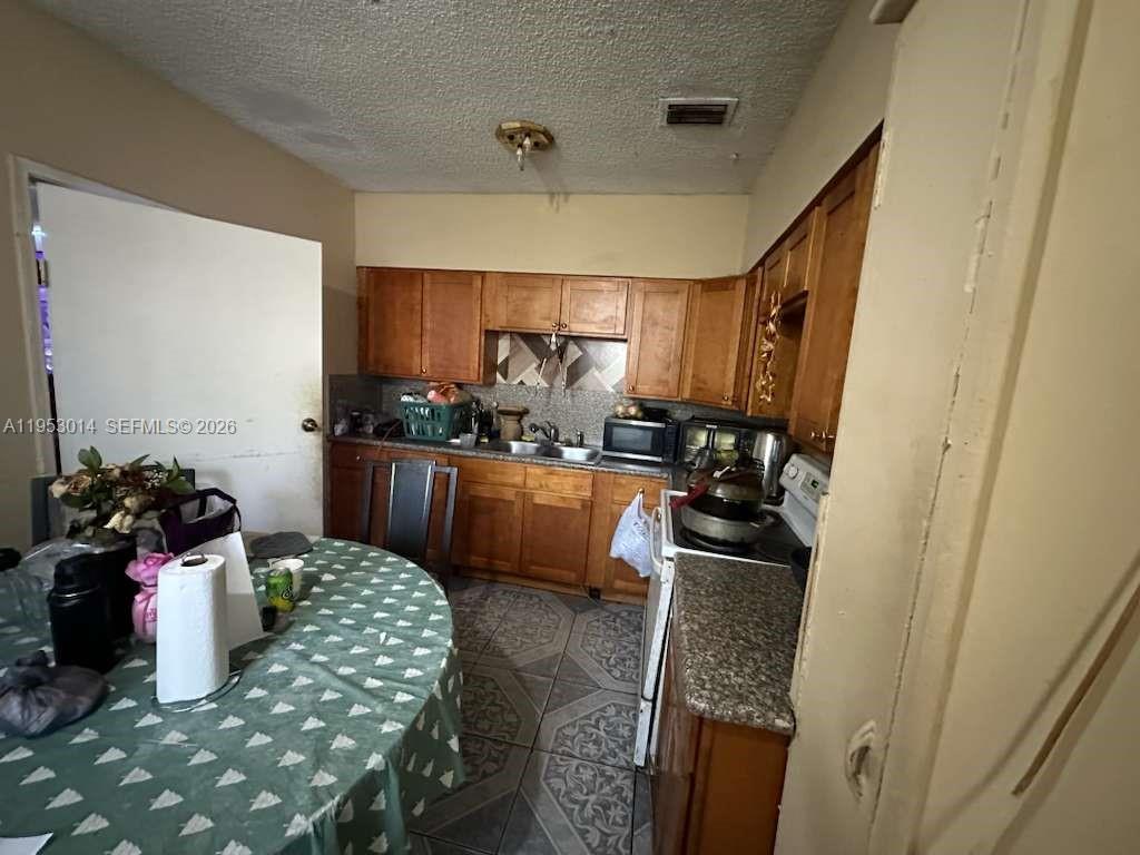 RAILWAY SHOPS ADDN 2ND AM - Residential