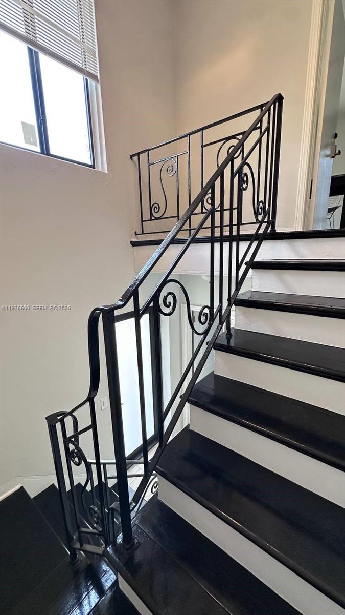 BRICKELL ESTATES - Residential Lease