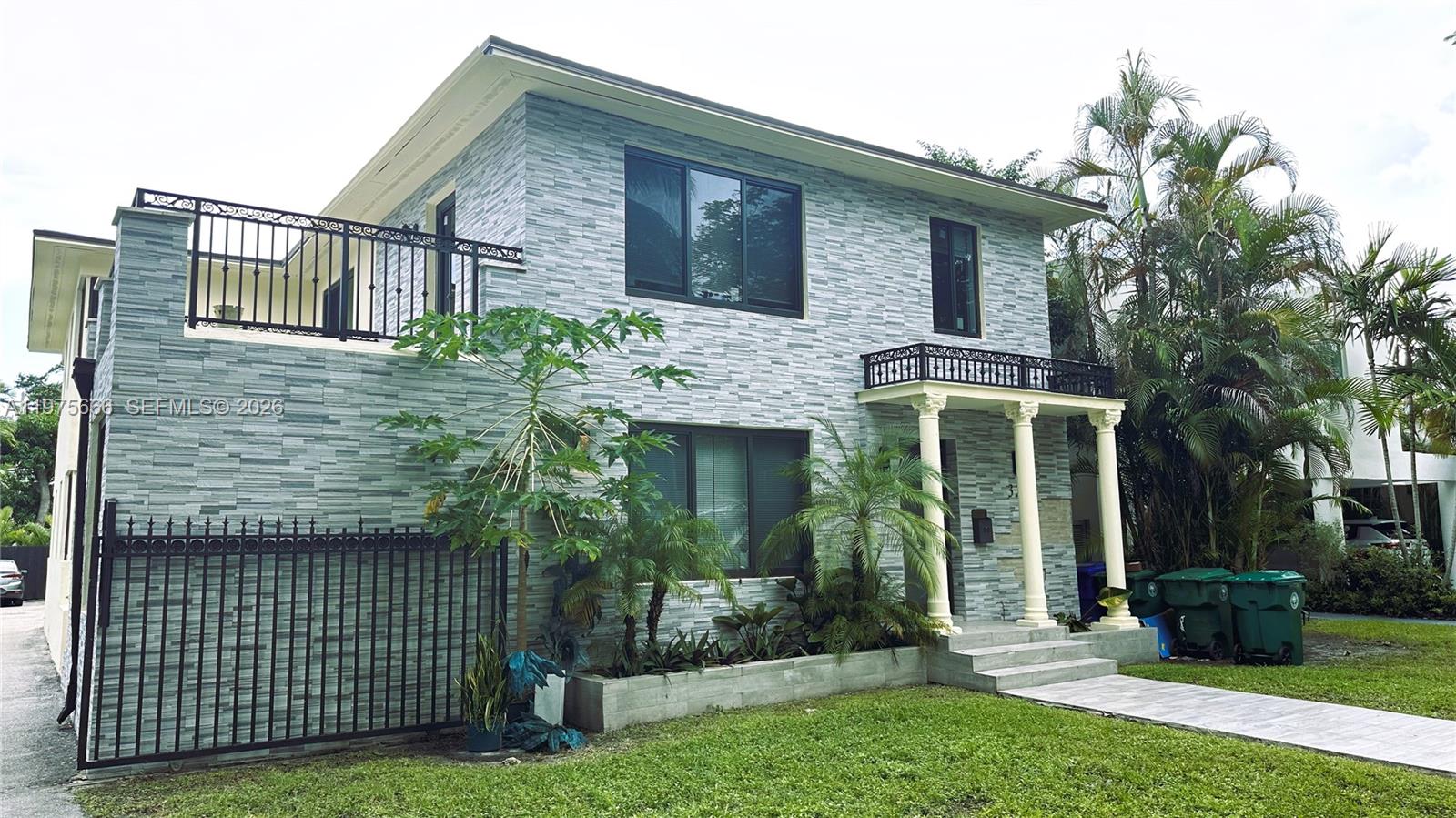 BRICKELL ESTATES - Residential Lease