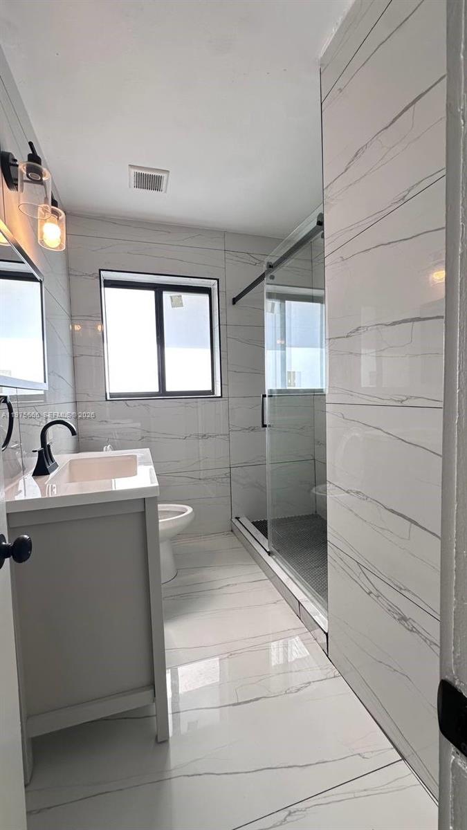 BRICKELL ESTATES - Residential Lease