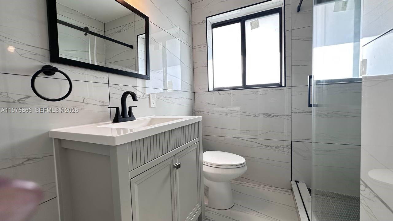 BRICKELL ESTATES - Residential Lease