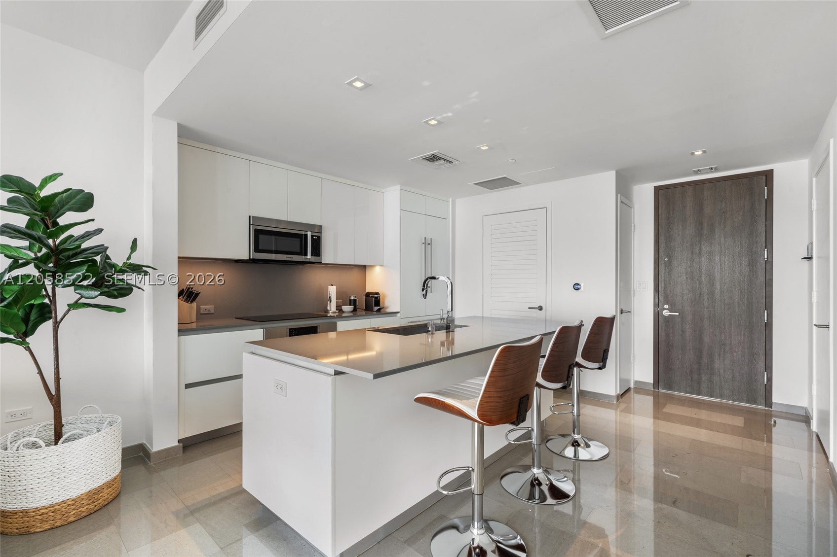68 SE 6th St 2306