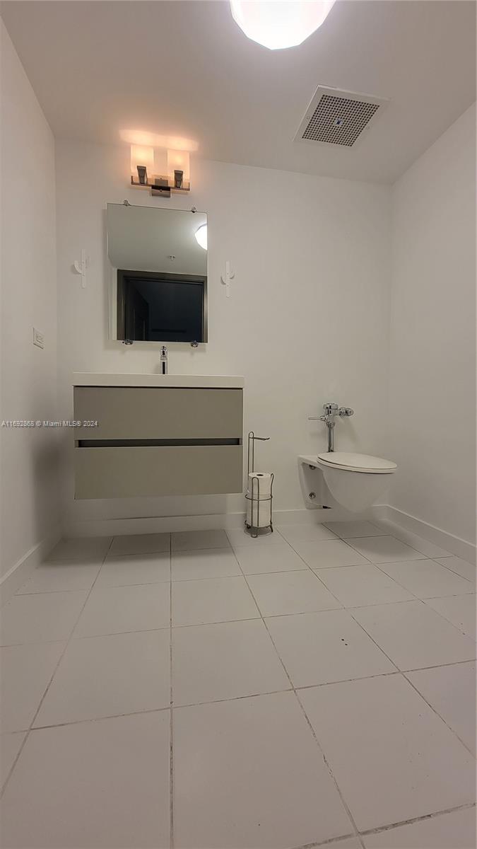 TWO MIDTOWN MIAMI CONDO - Residential