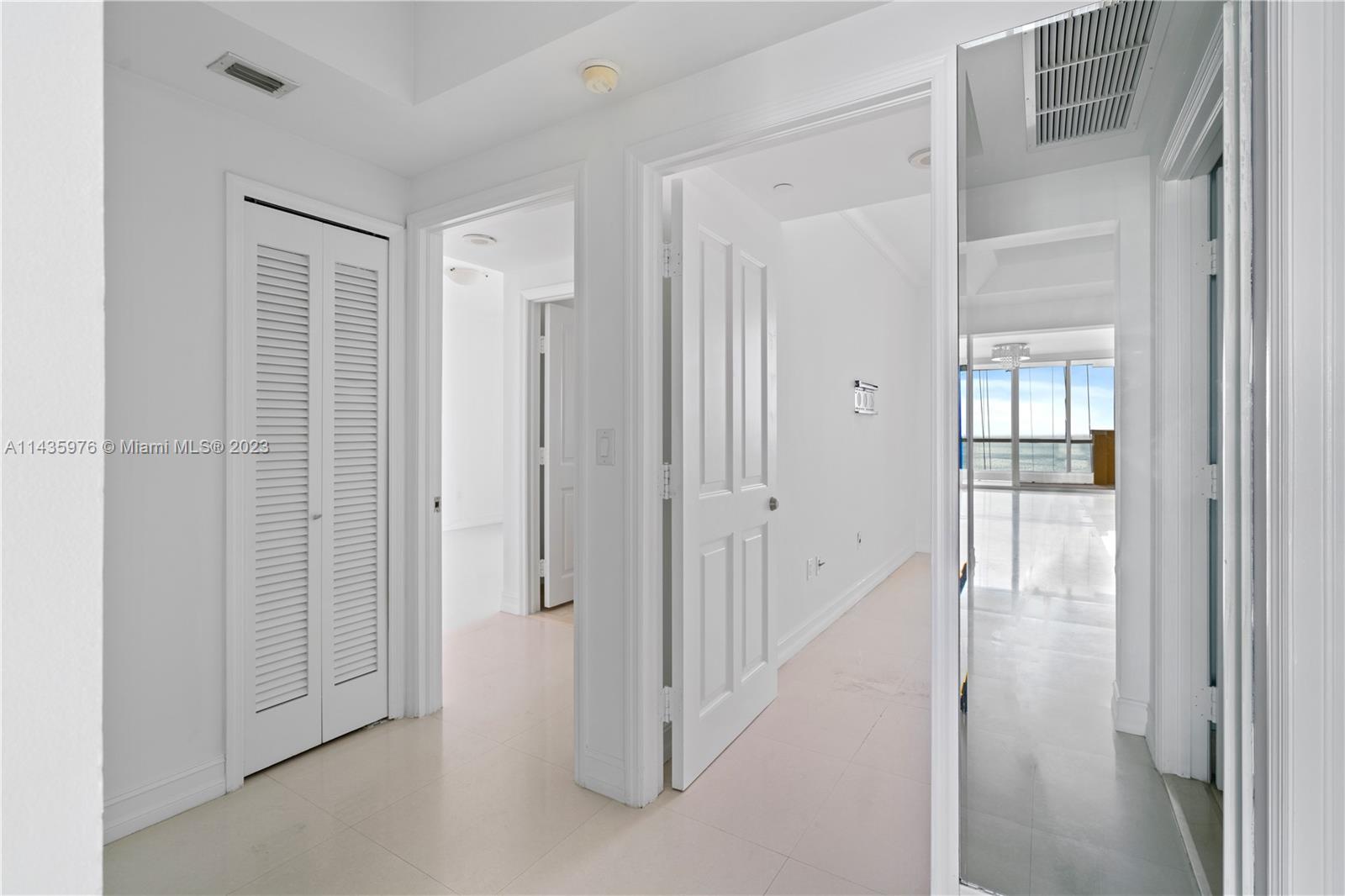 ACQUALINA OCEAN RESIDENCE - Residential