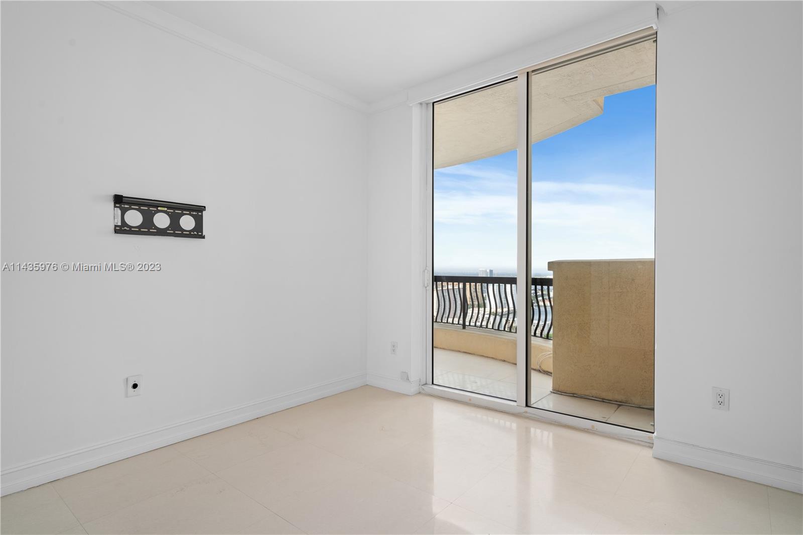 ACQUALINA OCEAN RESIDENCE - Residential