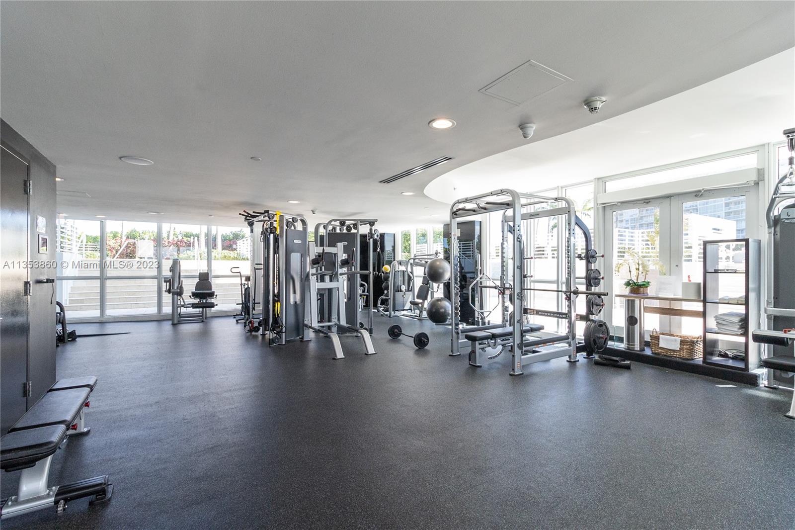 THE BENTLEY BAY CONDO - Residential