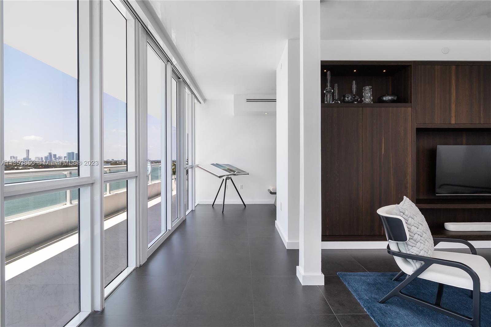 THE BENTLEY BAY CONDO - Residential