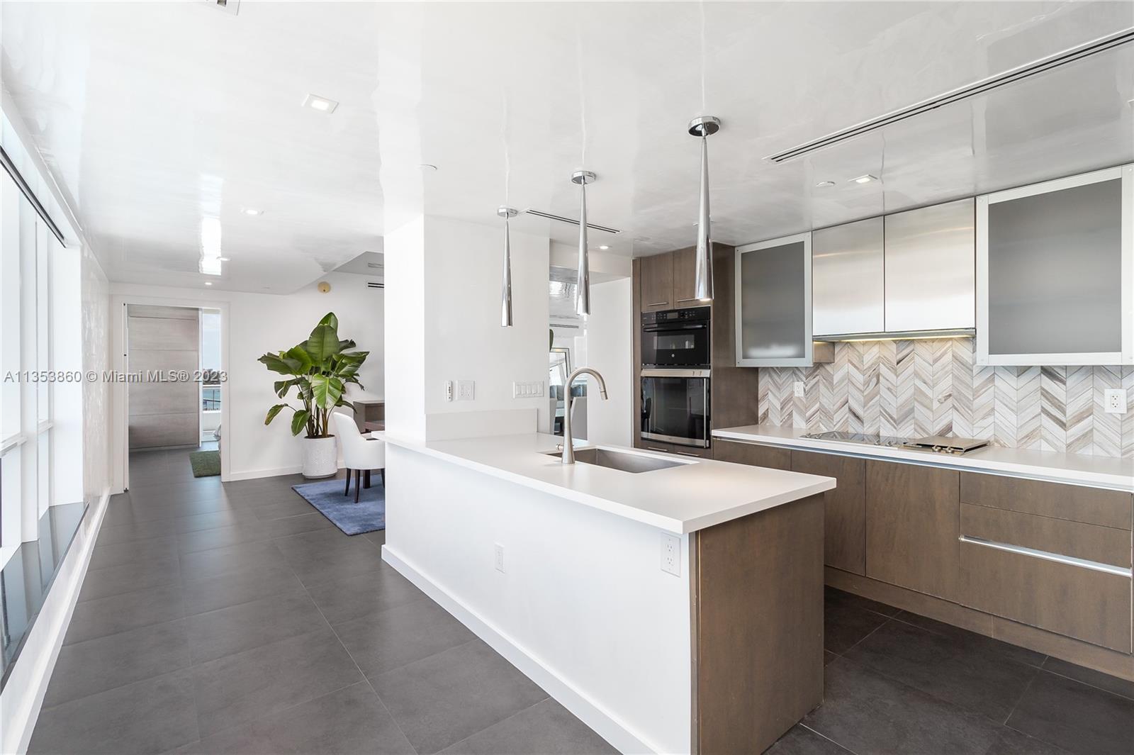 THE BENTLEY BAY CONDO - Residential