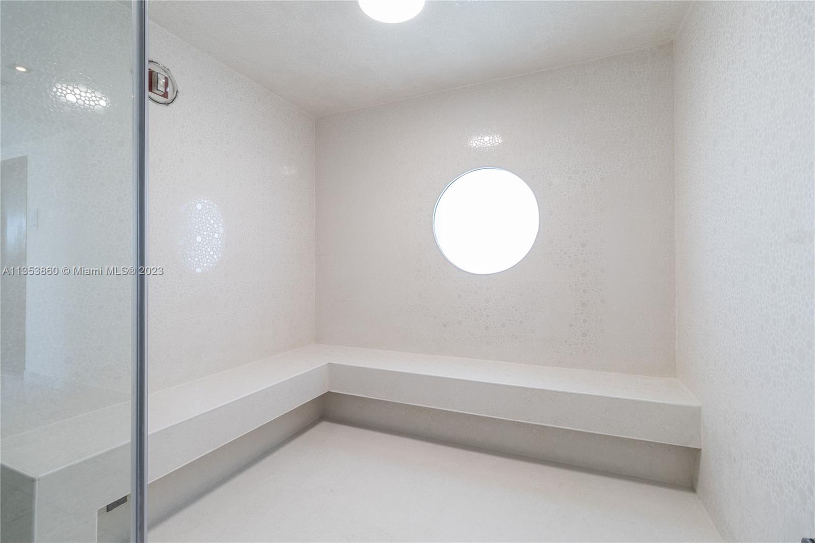 THE BENTLEY BAY CONDO - Residential