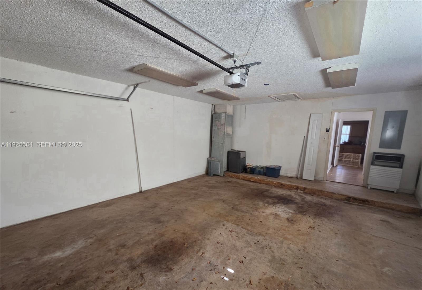 RAMBLEWOOD - Residential