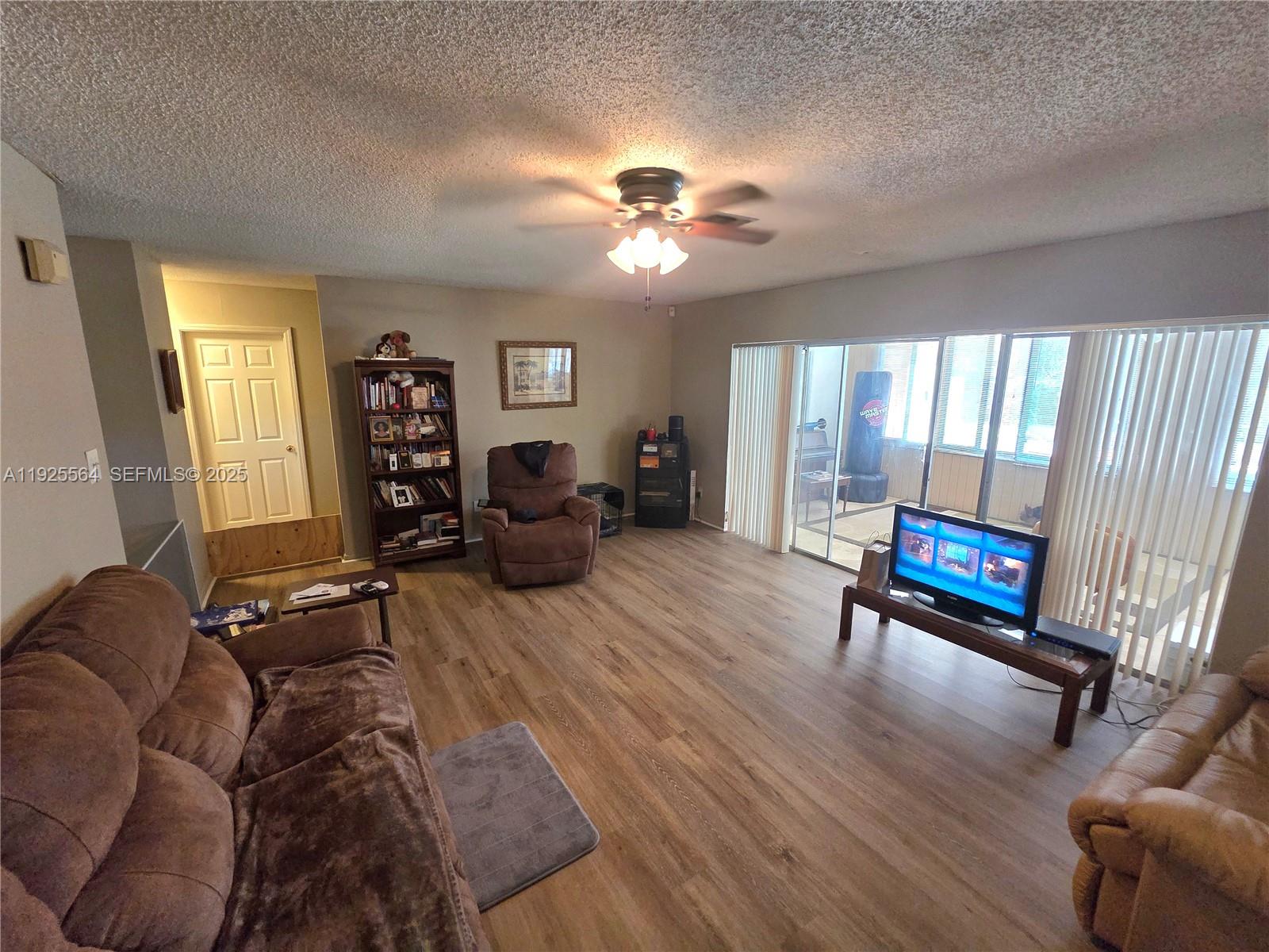 RAMBLEWOOD - Residential