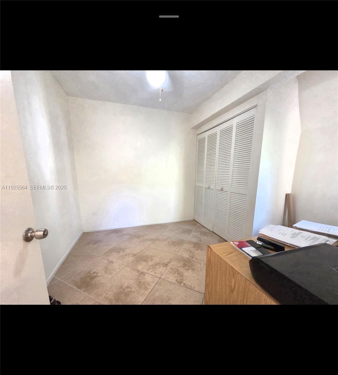 RAMBLEWOOD - Residential