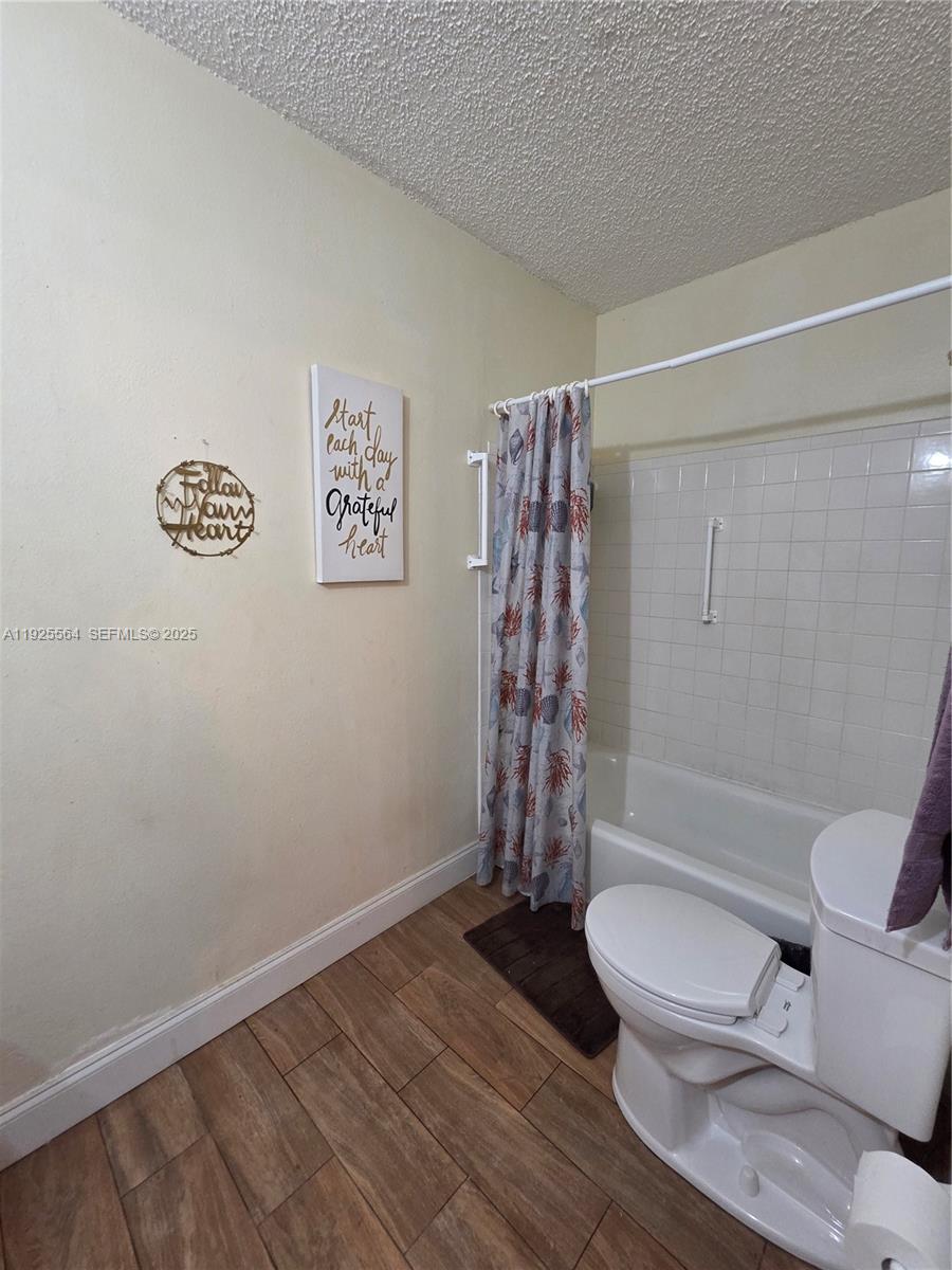 RAMBLEWOOD - Residential