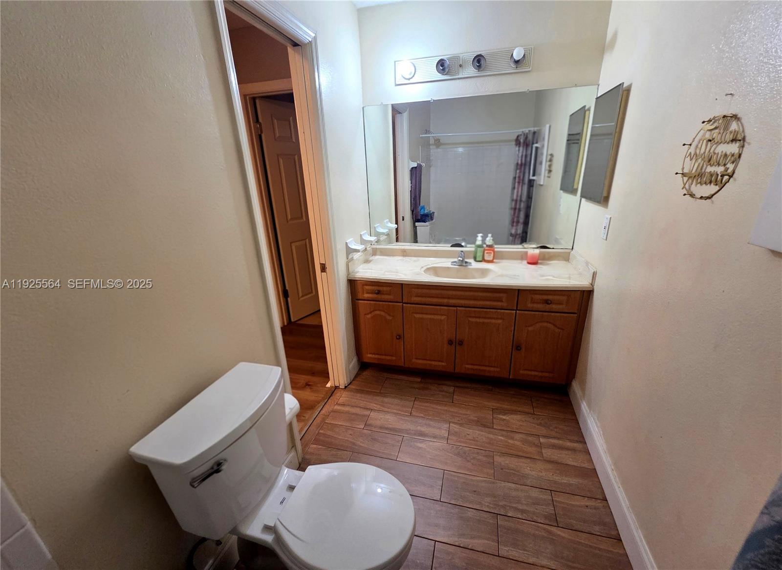 RAMBLEWOOD - Residential