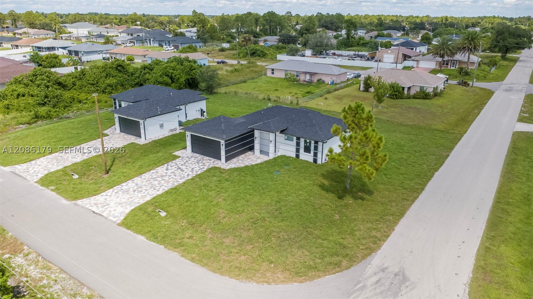 2700 SW 11th st SW