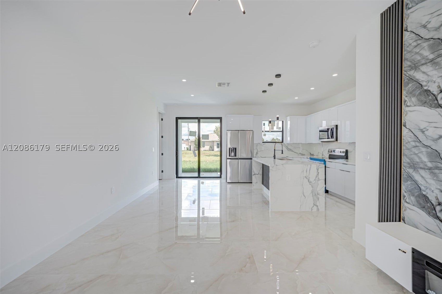 2700 SW 11th st SW