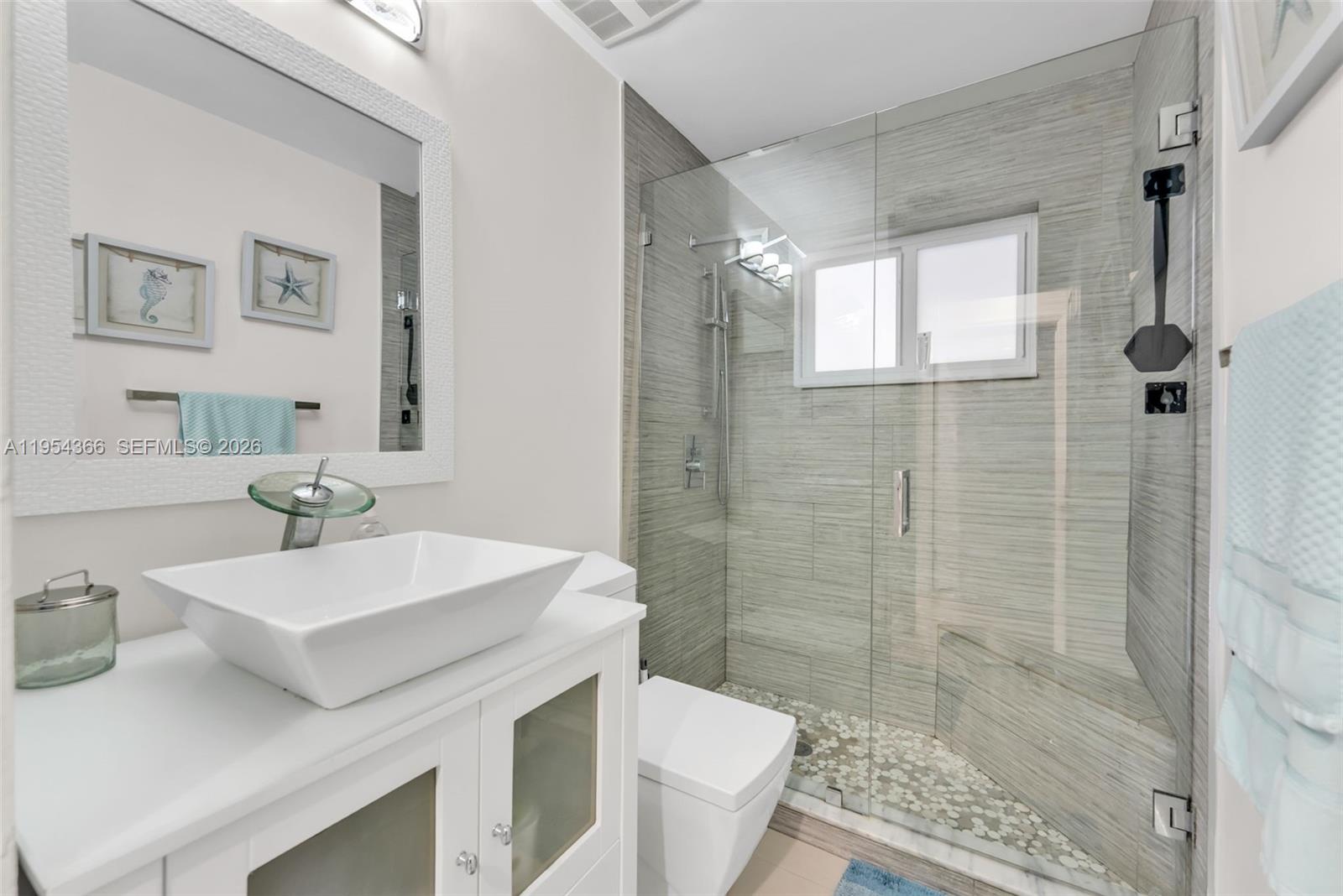 LESLIE PATIO HOMES SEC 4 - Residential