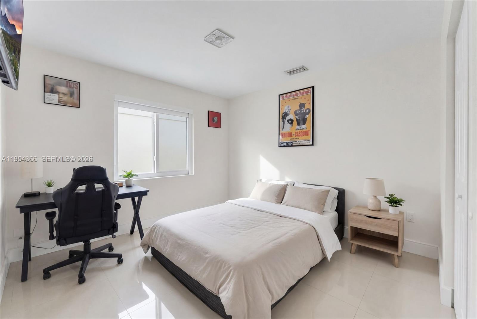 LESLIE PATIO HOMES SEC 4 - Residential