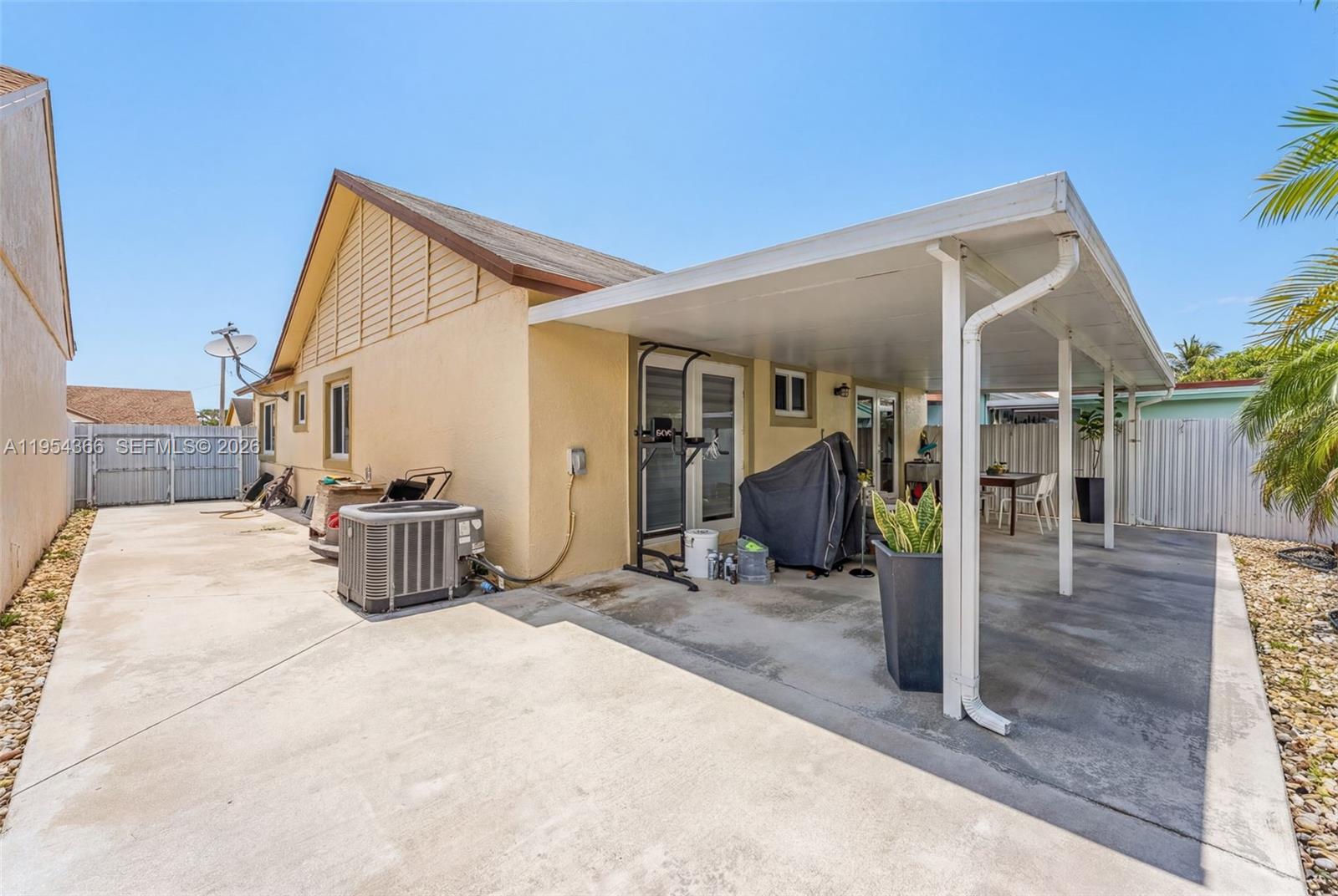 LESLIE PATIO HOMES SEC 4 - Residential