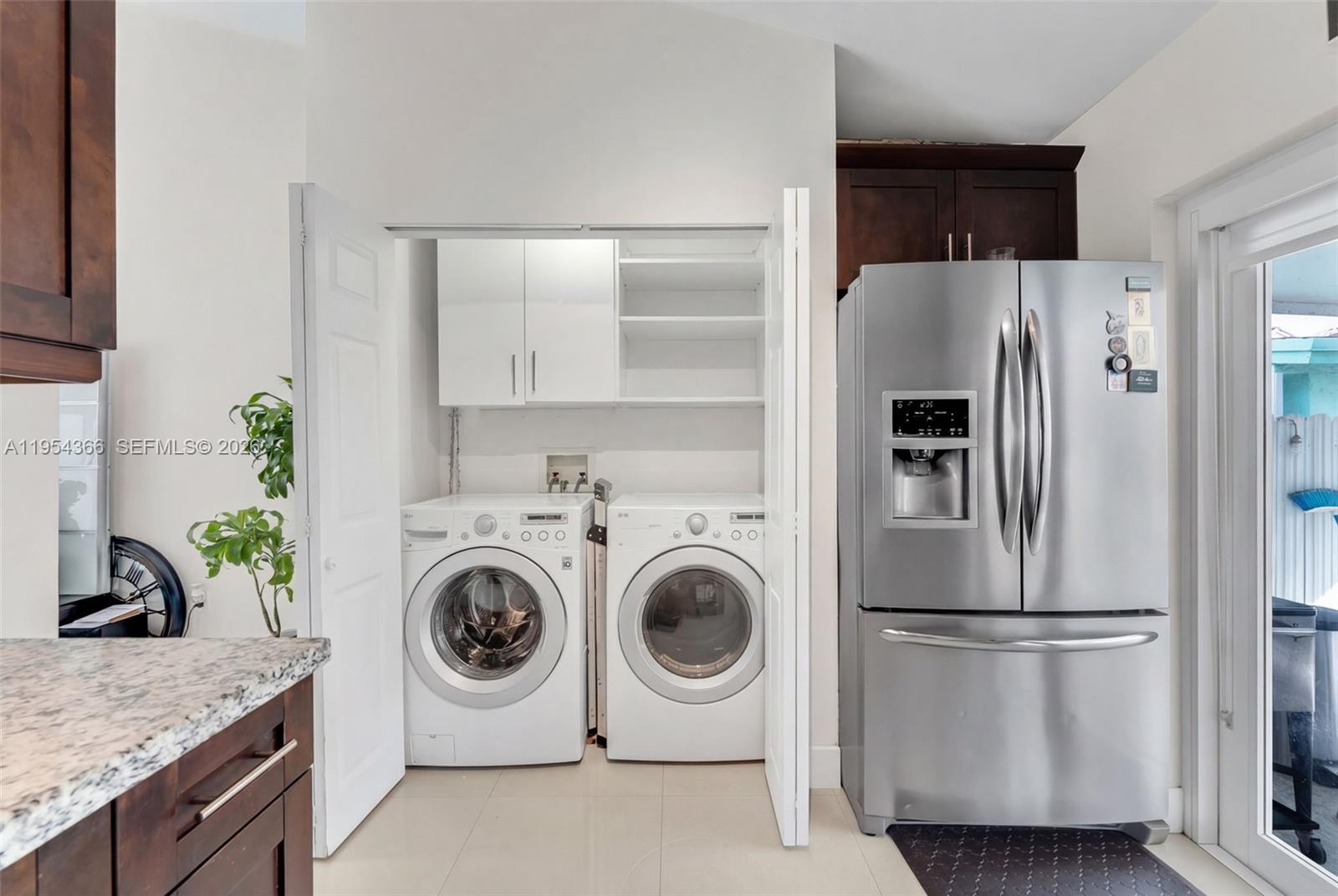 LESLIE PATIO HOMES SEC 4 - Residential