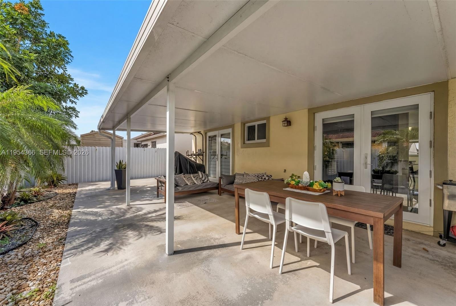 LESLIE PATIO HOMES SEC 4 - Residential