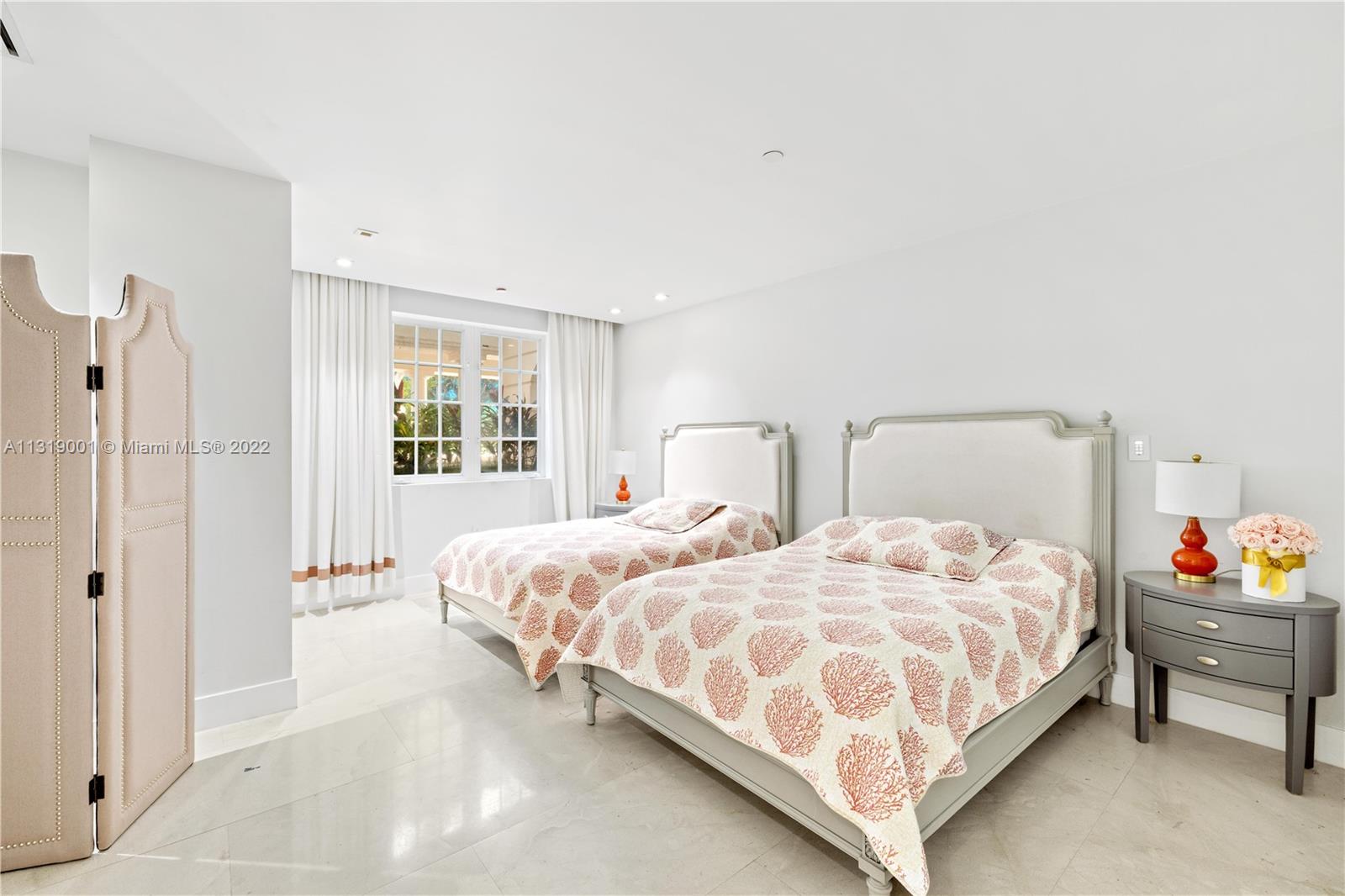 OCEANSIDE @ FISHER ISL CO - Residential