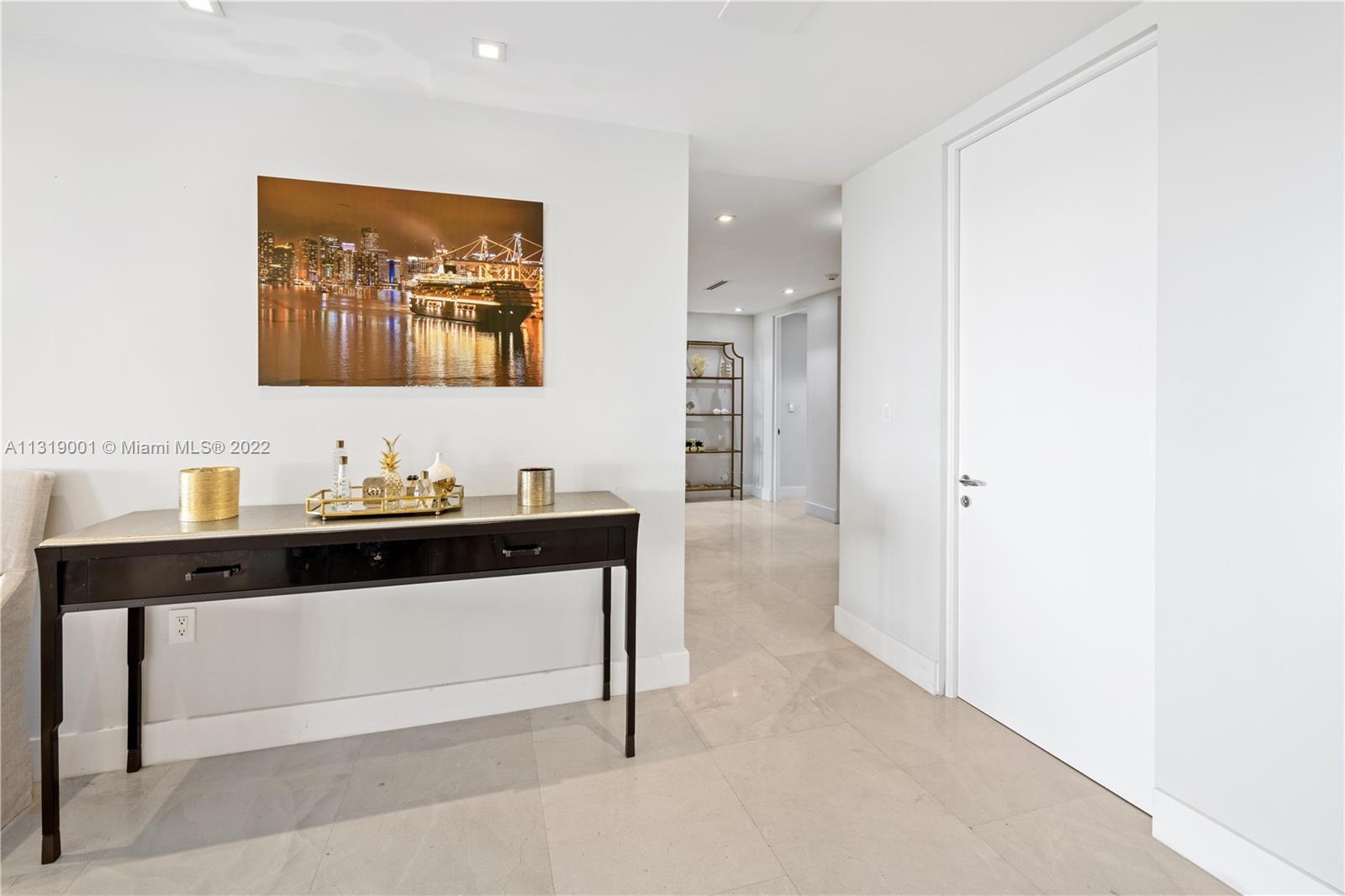 OCEANSIDE @ FISHER ISL CO - Residential