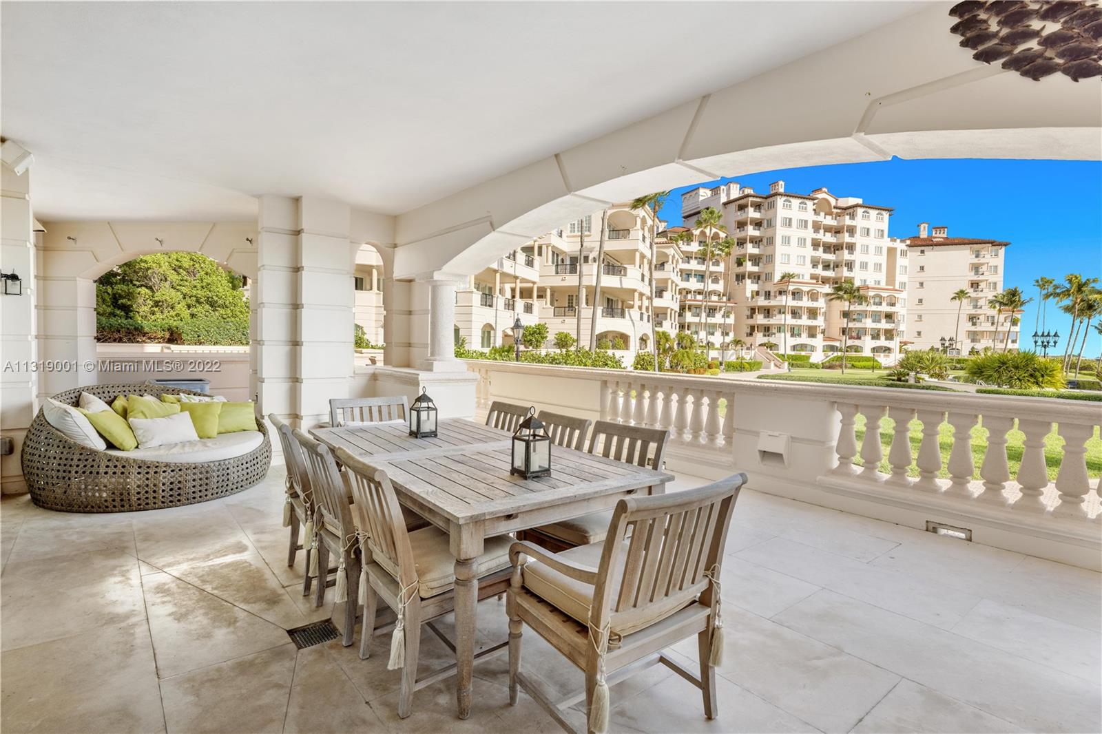 OCEANSIDE @ FISHER ISL CO - Residential