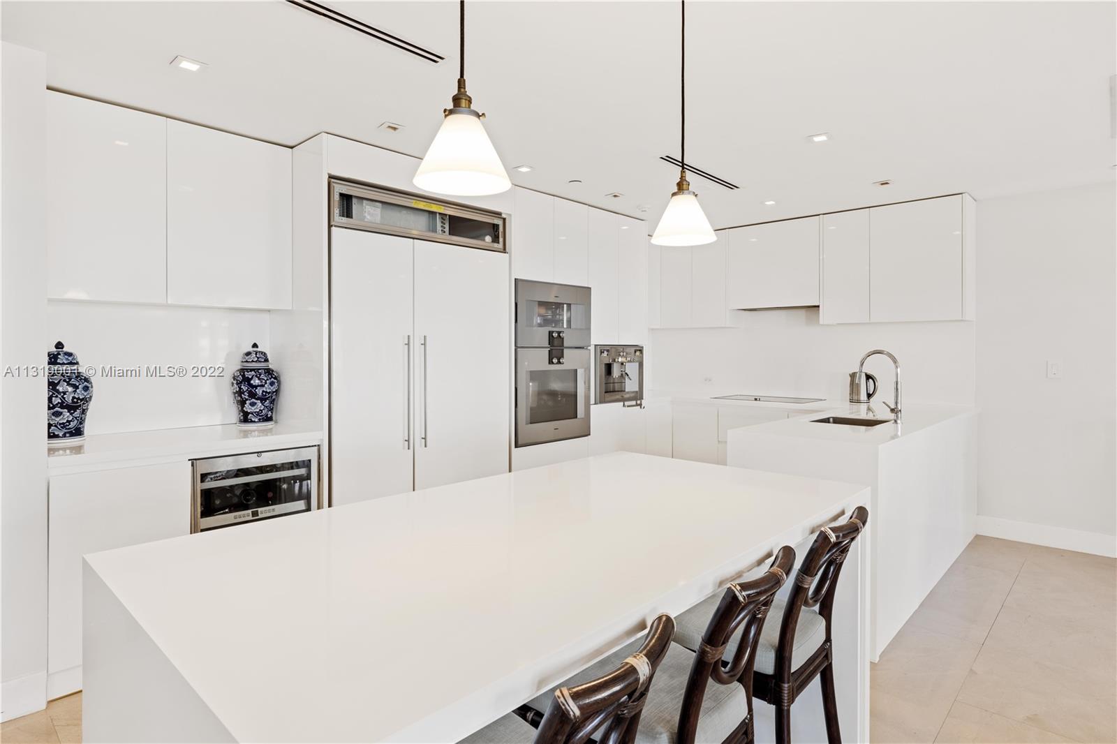 OCEANSIDE @ FISHER ISL CO - Residential