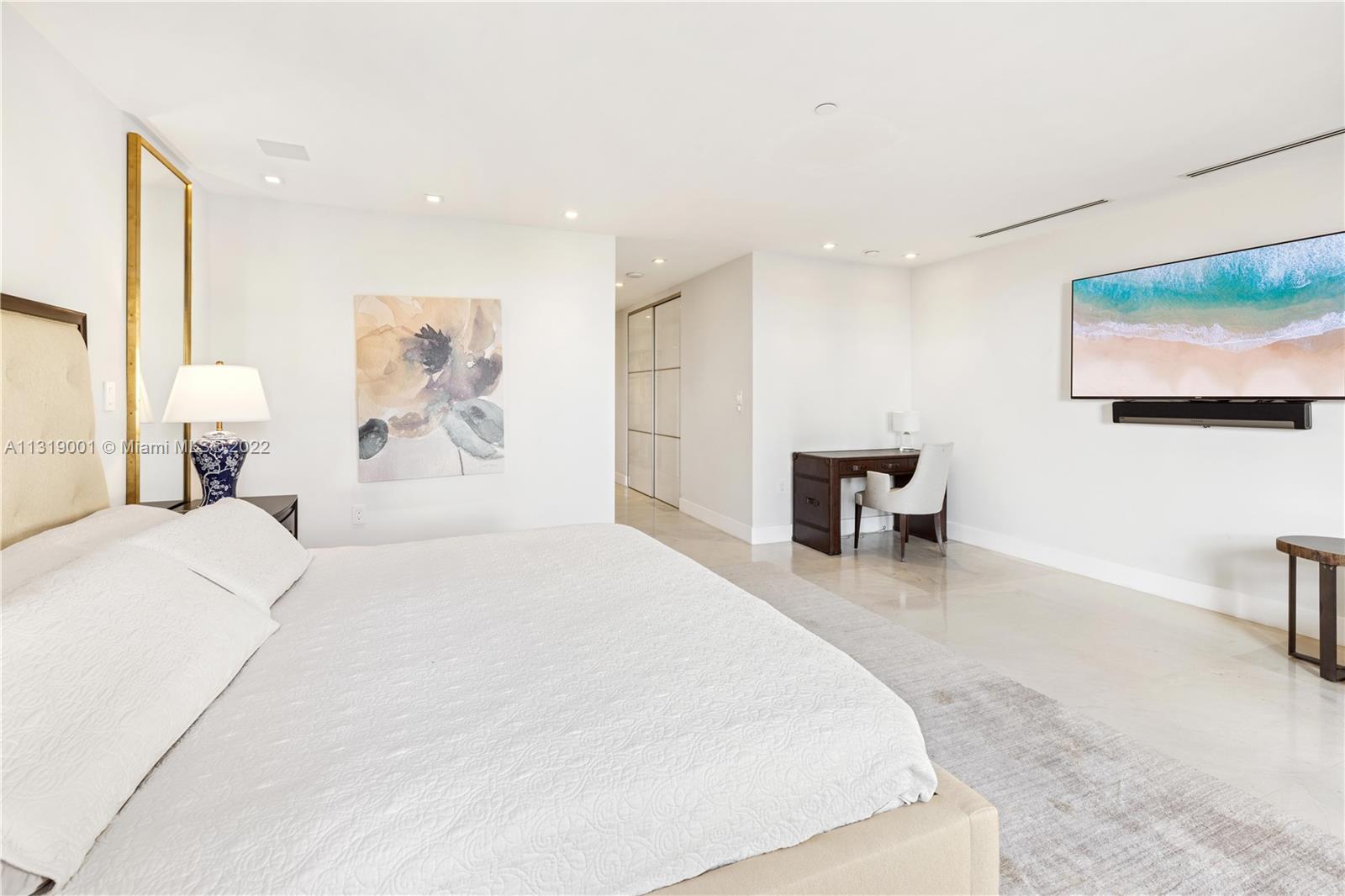 OCEANSIDE @ FISHER ISL CO - Residential