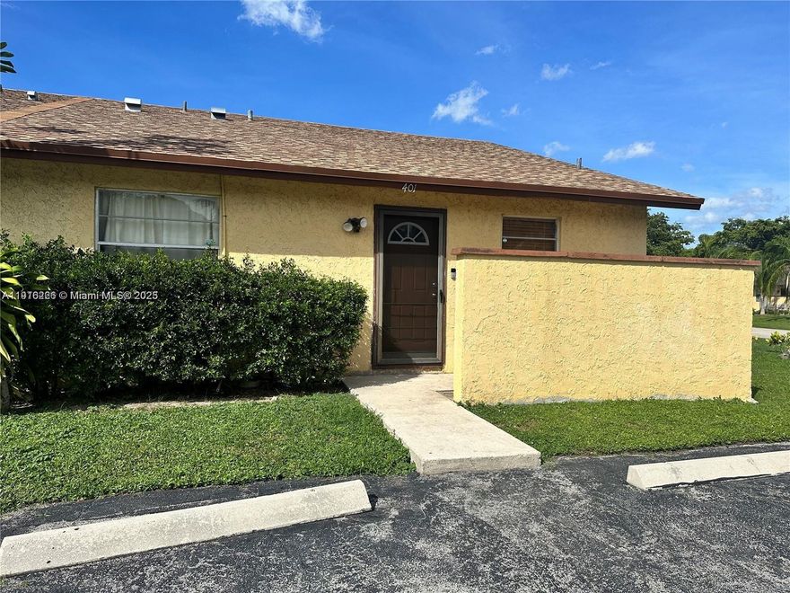 Bright and move-in ready 2BD/2BA corner villa located in a quiet and centrally located Deerfield Beach neighborhood. This spacious freshly painted home features large bedrooms, a walk-in closet in the primary suite, a screened patio, and an ample fenced backyard—perfect for outdoor enjoyment. Includes an in-unit laundry/storage room and parking right at your doorstep. Residents enjoy access to community amenities including a pool, gym, tennis courts, and clubhouse. Minutes from I-95, shops, and dining. Pet-friendly and available for immediate move-in!  No Association Approval!!  Rapid move in!!