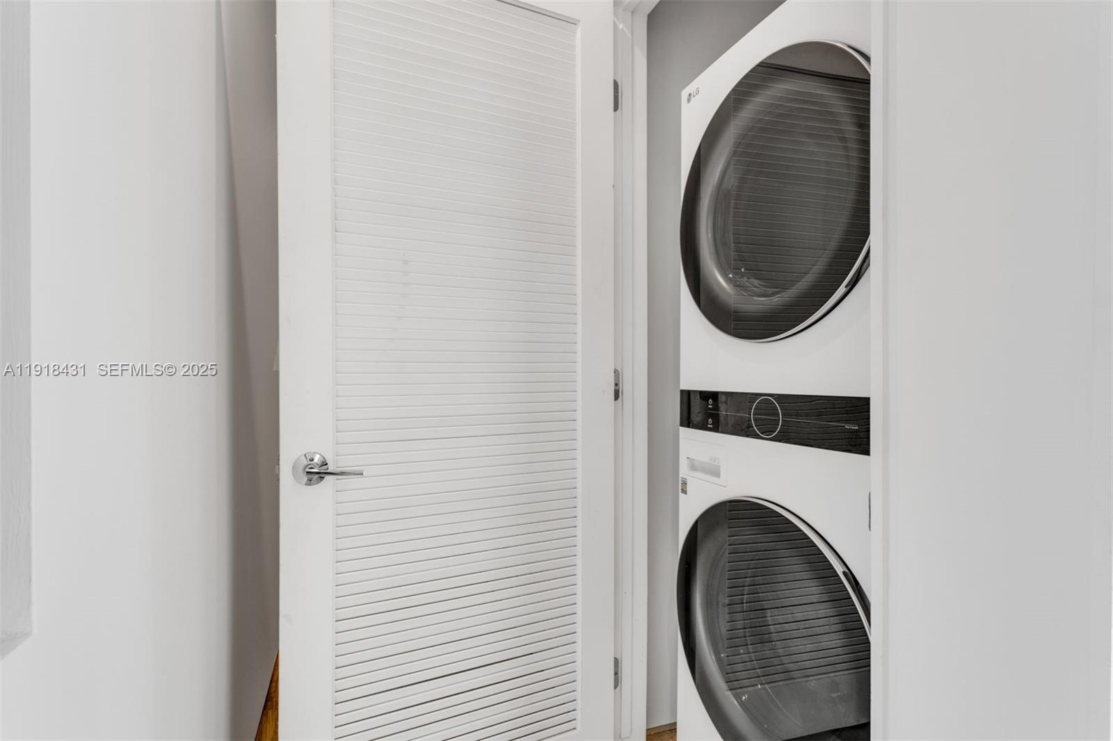 ALTON BEACH BAY FRONT RE- - Residential