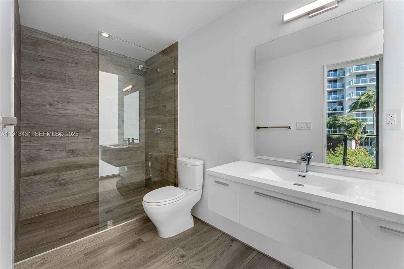 ALTON BEACH BAY FRONT RE- - Residential