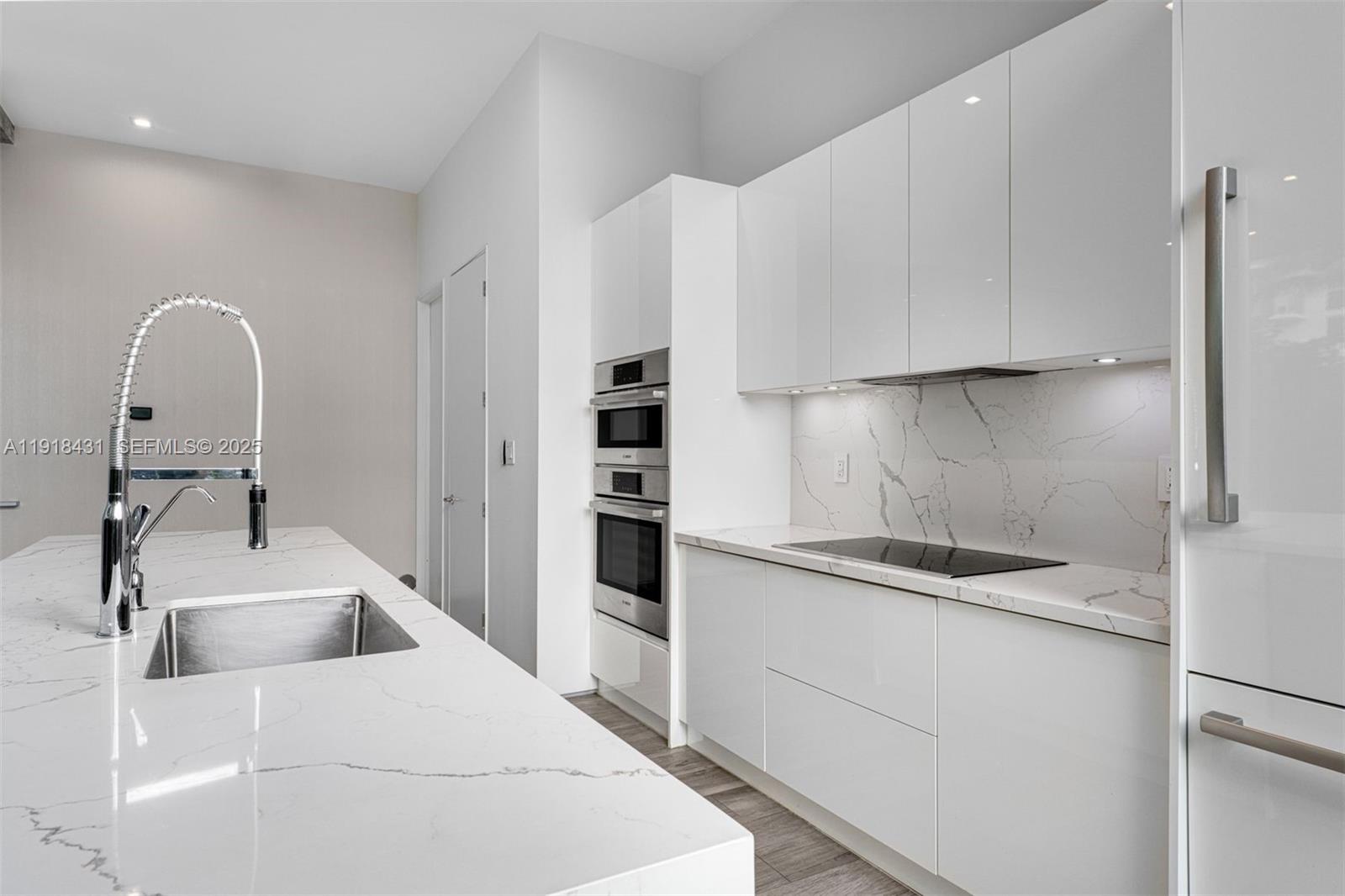 ALTON BEACH BAY FRONT RE- - Residential