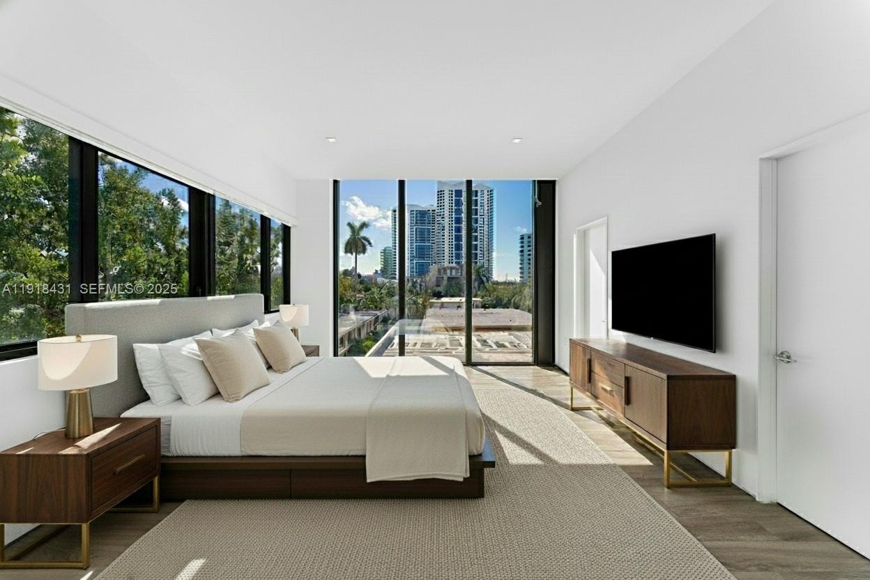 ALTON BEACH BAY FRONT RE- - Residential