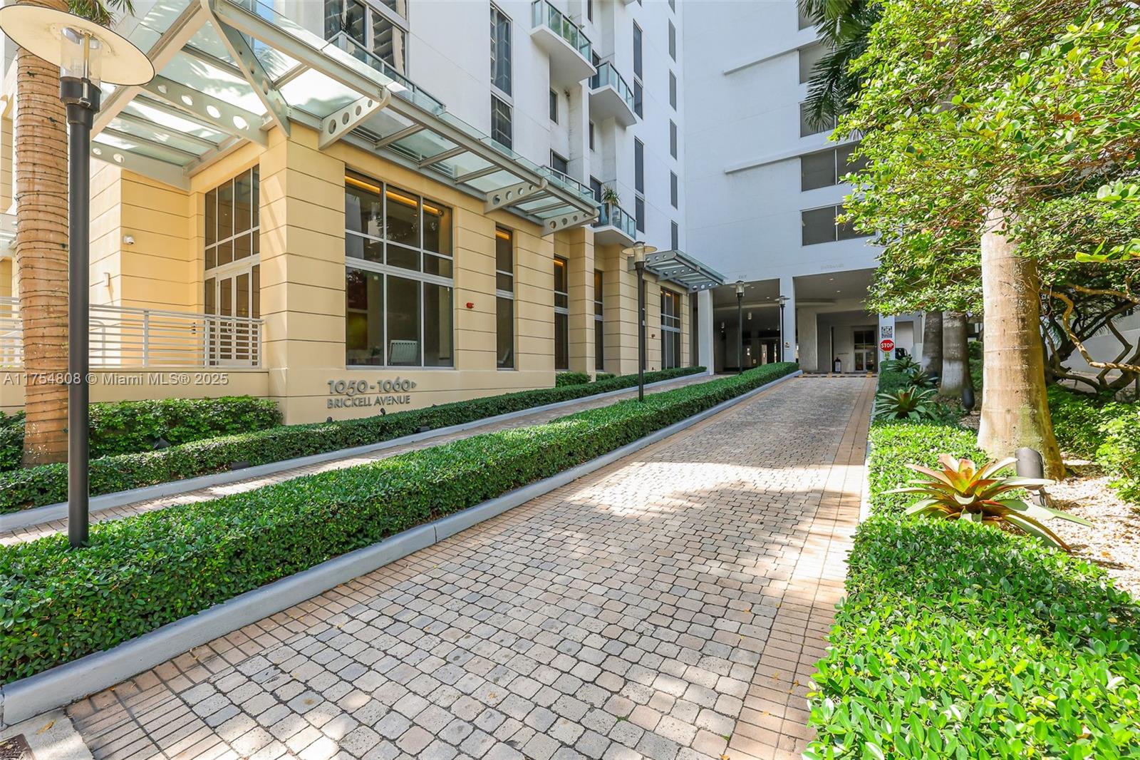 Rental Property at 1050 Brickell Ave 2320, Miami, Broward County, Florida - Bedrooms: 2 
Bathrooms: 3  - $3,900 MO.
