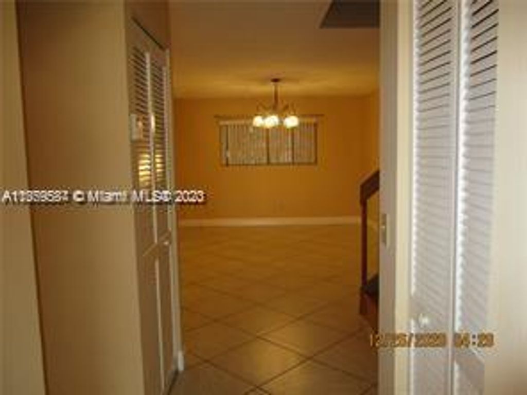 Photo of 424 SE 11th Ter #424, Dania Beach, FL 33004 (MLS # A11359587)
