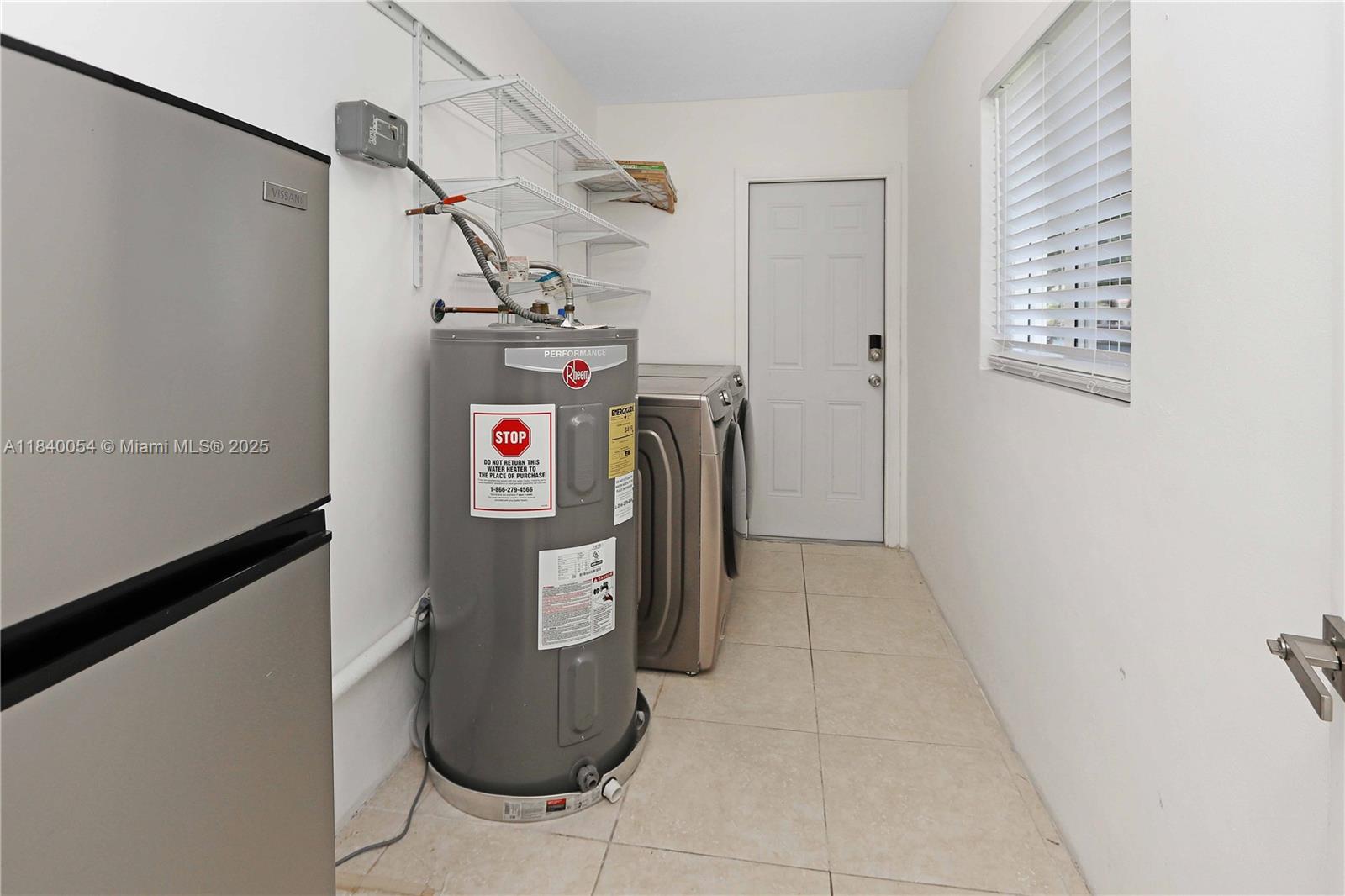 SUNSET TRAILS NO 2 - Residential Lease