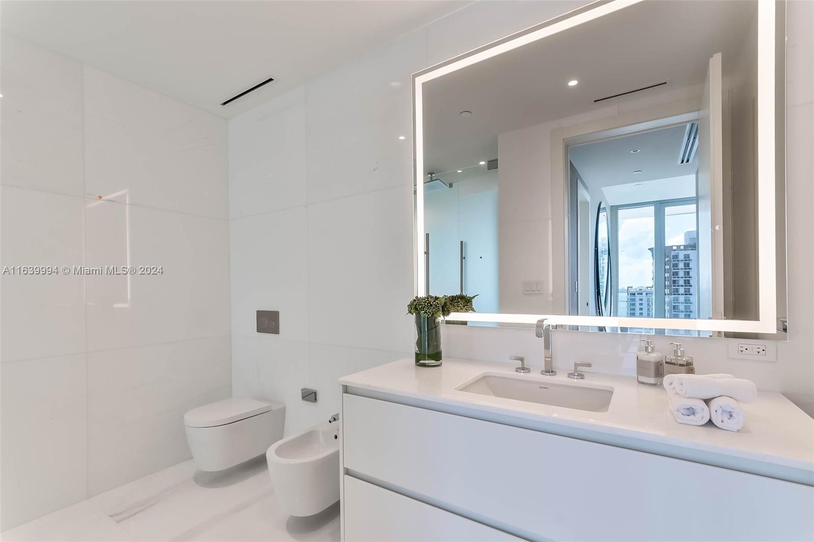 Aston Martin Residences - Residential