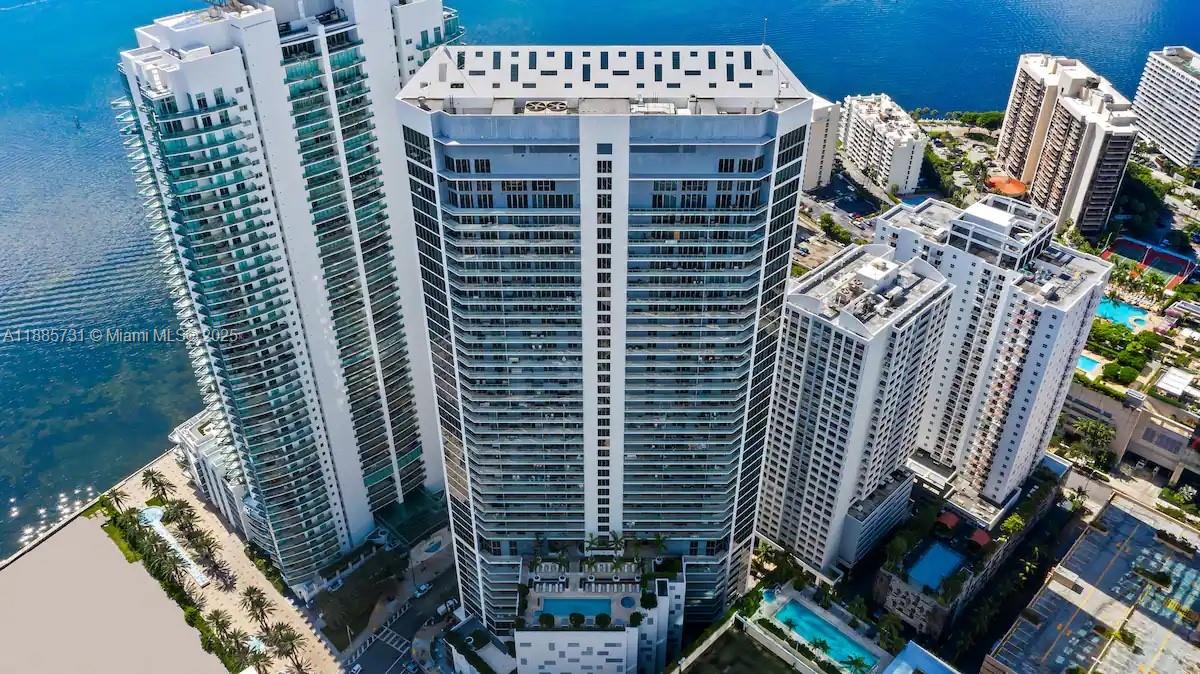 BRICKELLHOUSE CONDO - Residential