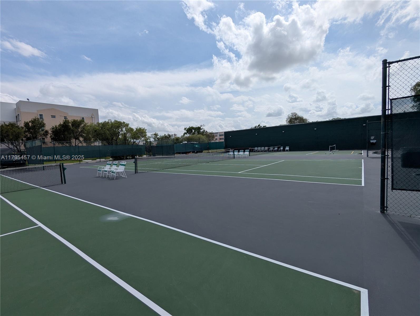 SUNRISE LAKES 200 CONDO - Residential