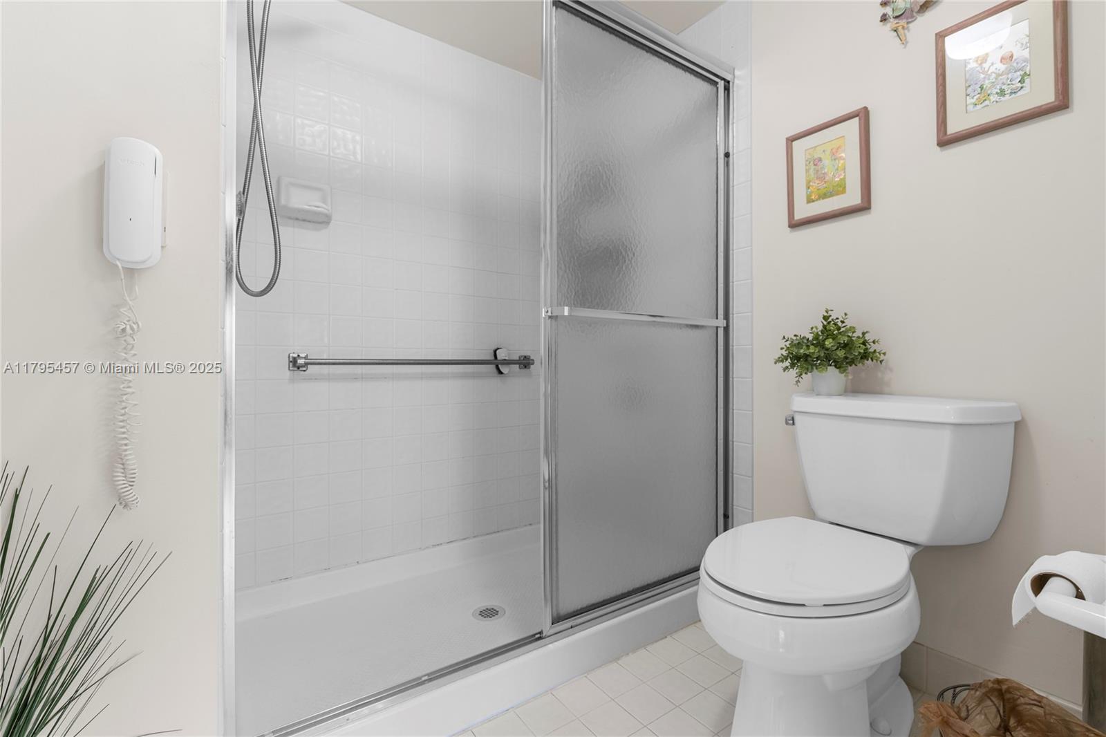 SUNRISE LAKES 200 CONDO - Residential