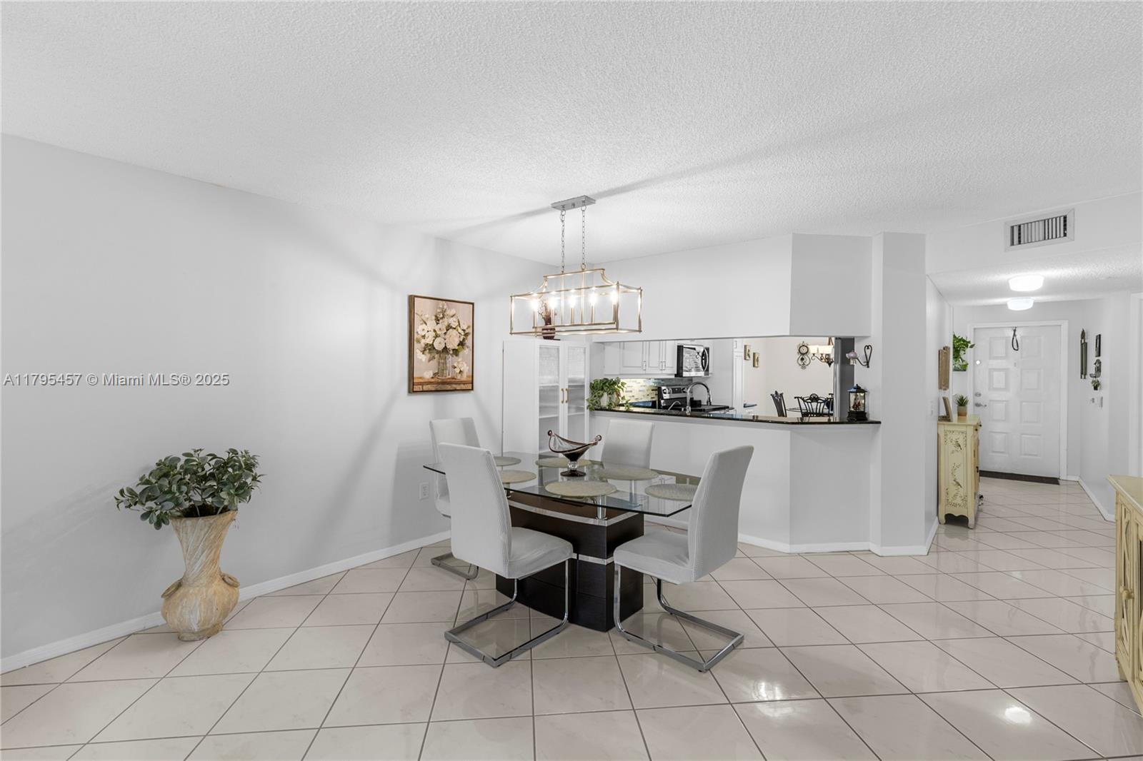 SUNRISE LAKES 200 CONDO - Residential