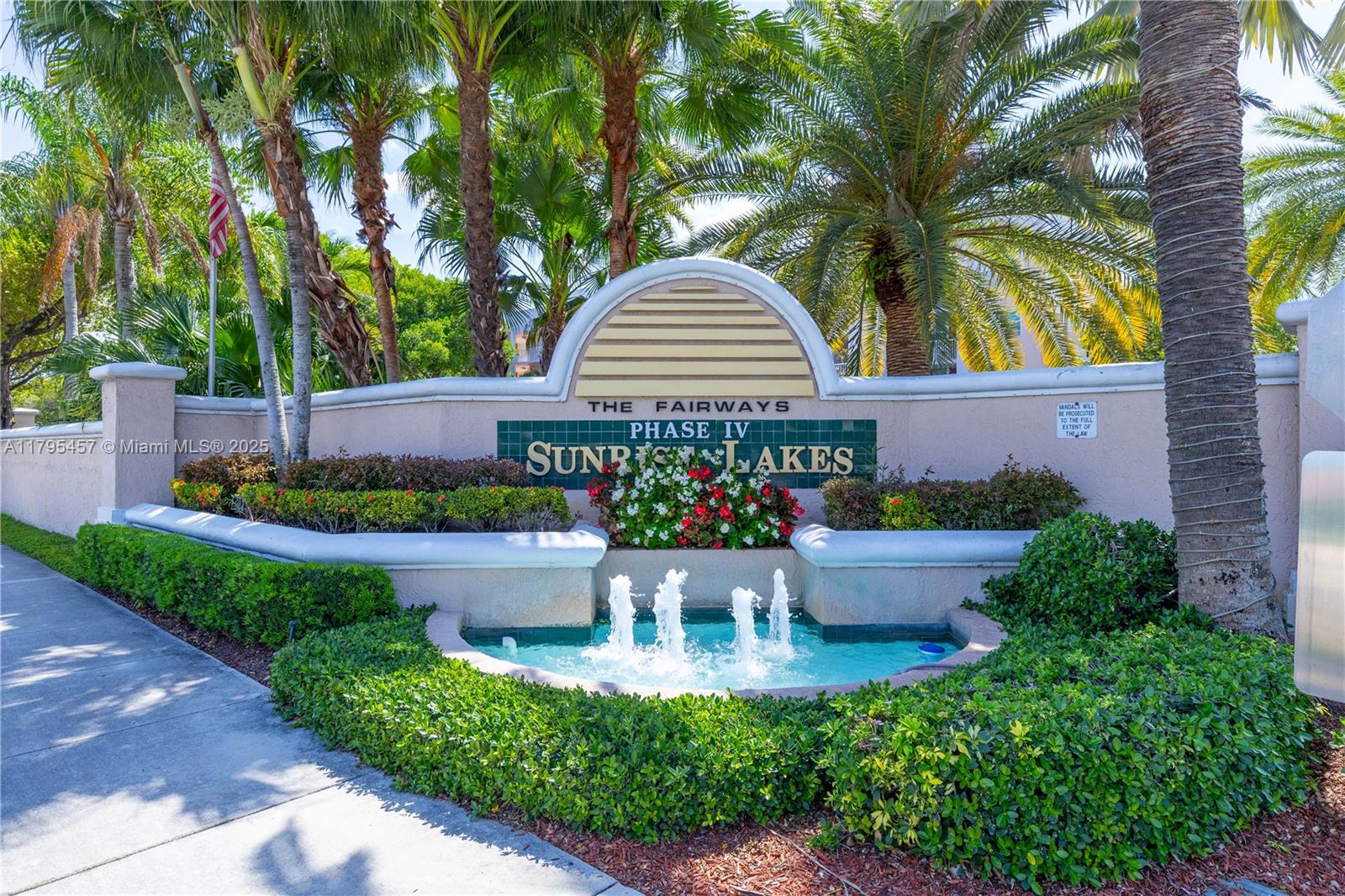 SUNRISE LAKES 200 CONDO - Residential