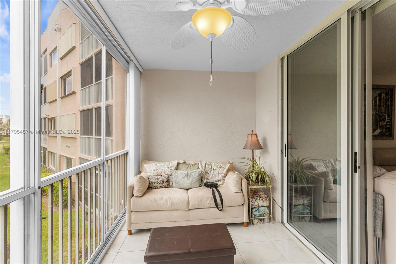 SUNRISE LAKES 200 CONDO - Residential