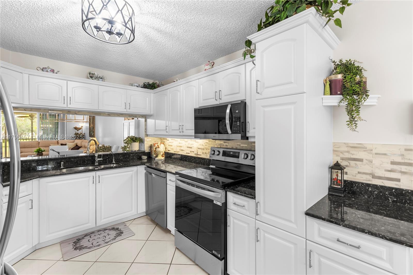 2541 N Nob Hill Rd 205