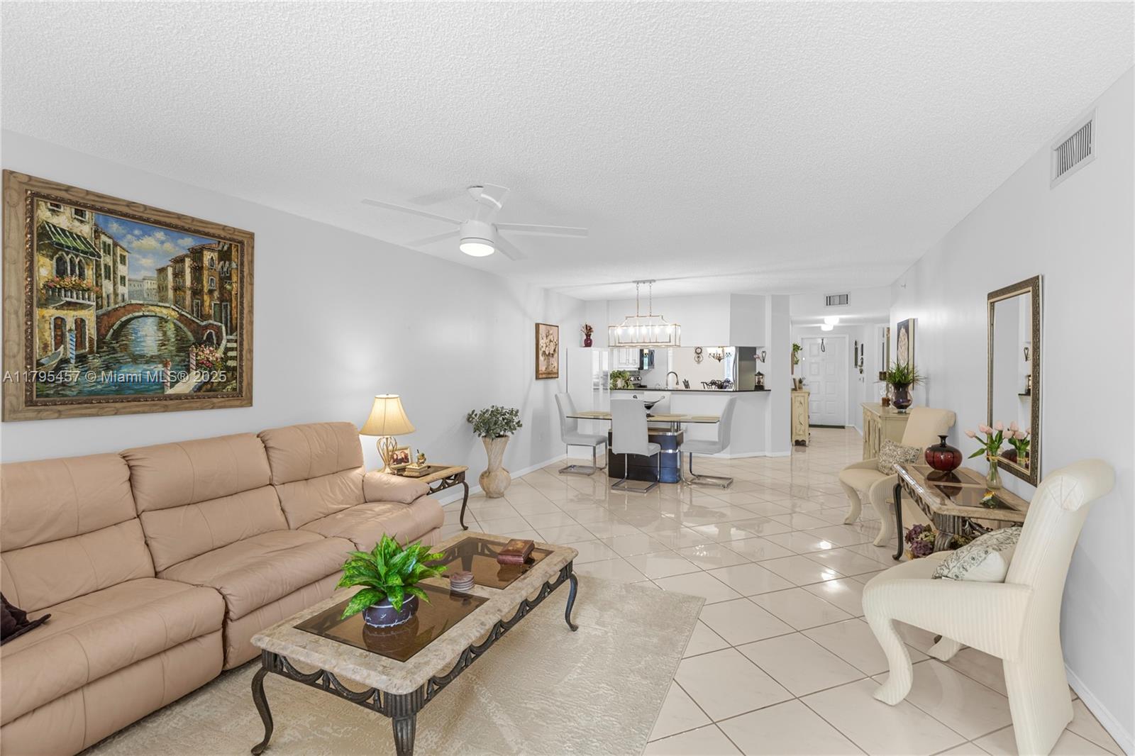 SUNRISE LAKES 200 CONDO - Residential