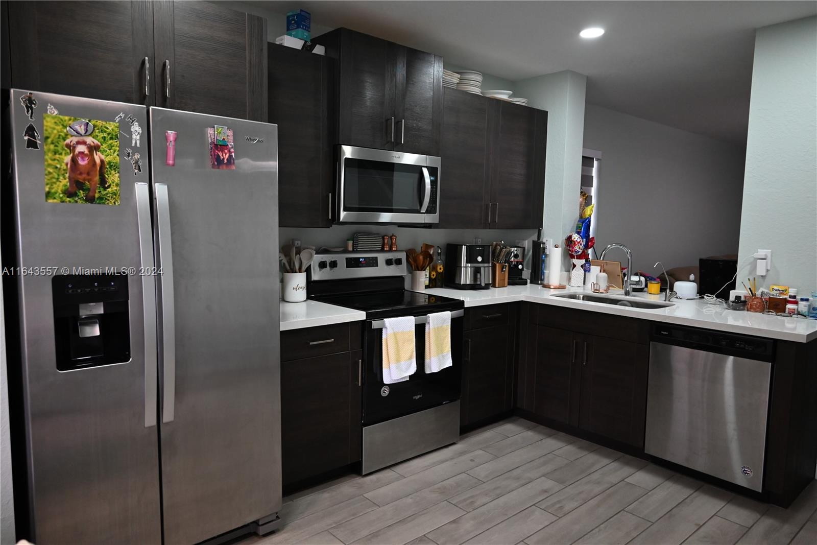 ROYAL HOMES WEST - Residential